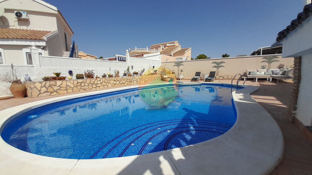 4 Bedroom Detached For Sale