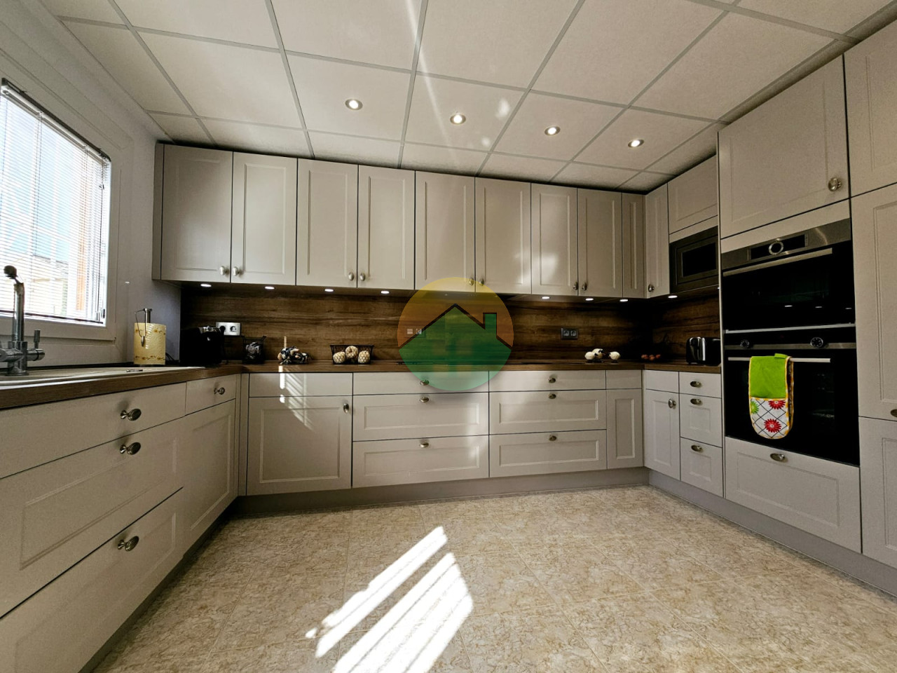 3 Bedroom Detached For Sale