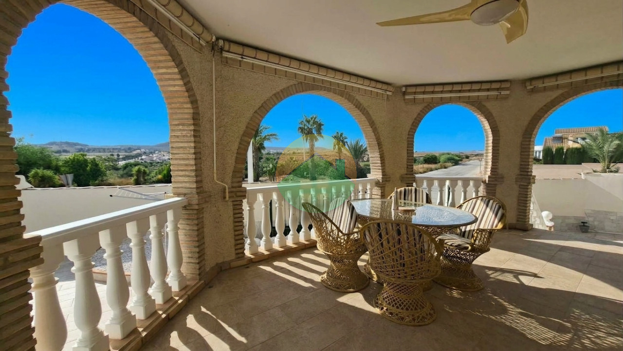 3 Bedroom Detached For Sale