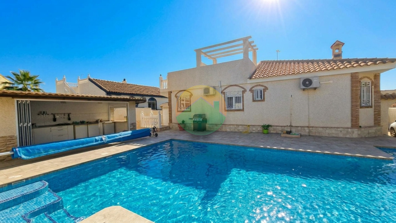 3 Bedroom Detached For Sale