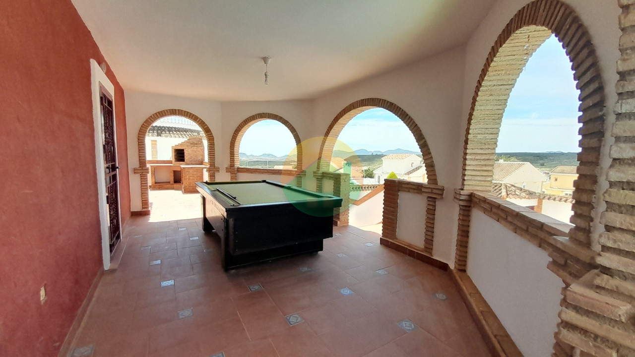 3 Bedroom Detached For Sale