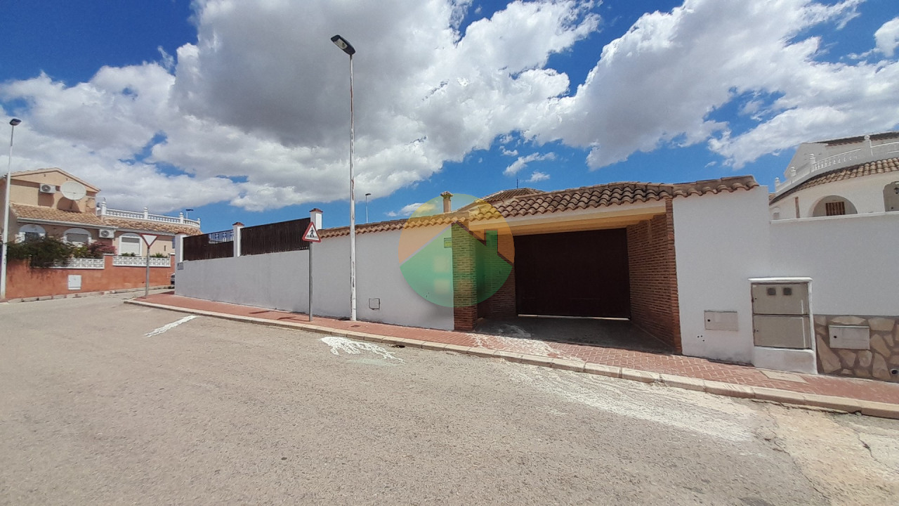 3 Bedroom Detached For Sale