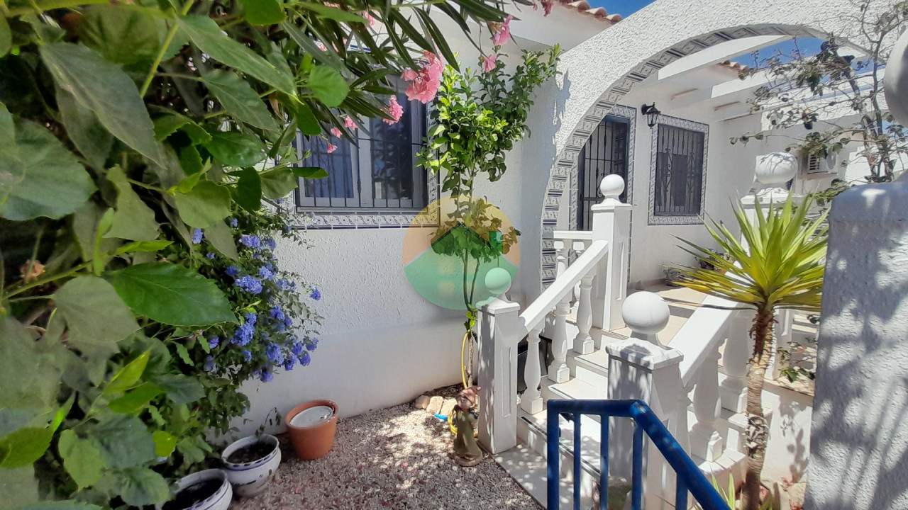 2 Bedroom Terraced For Sale