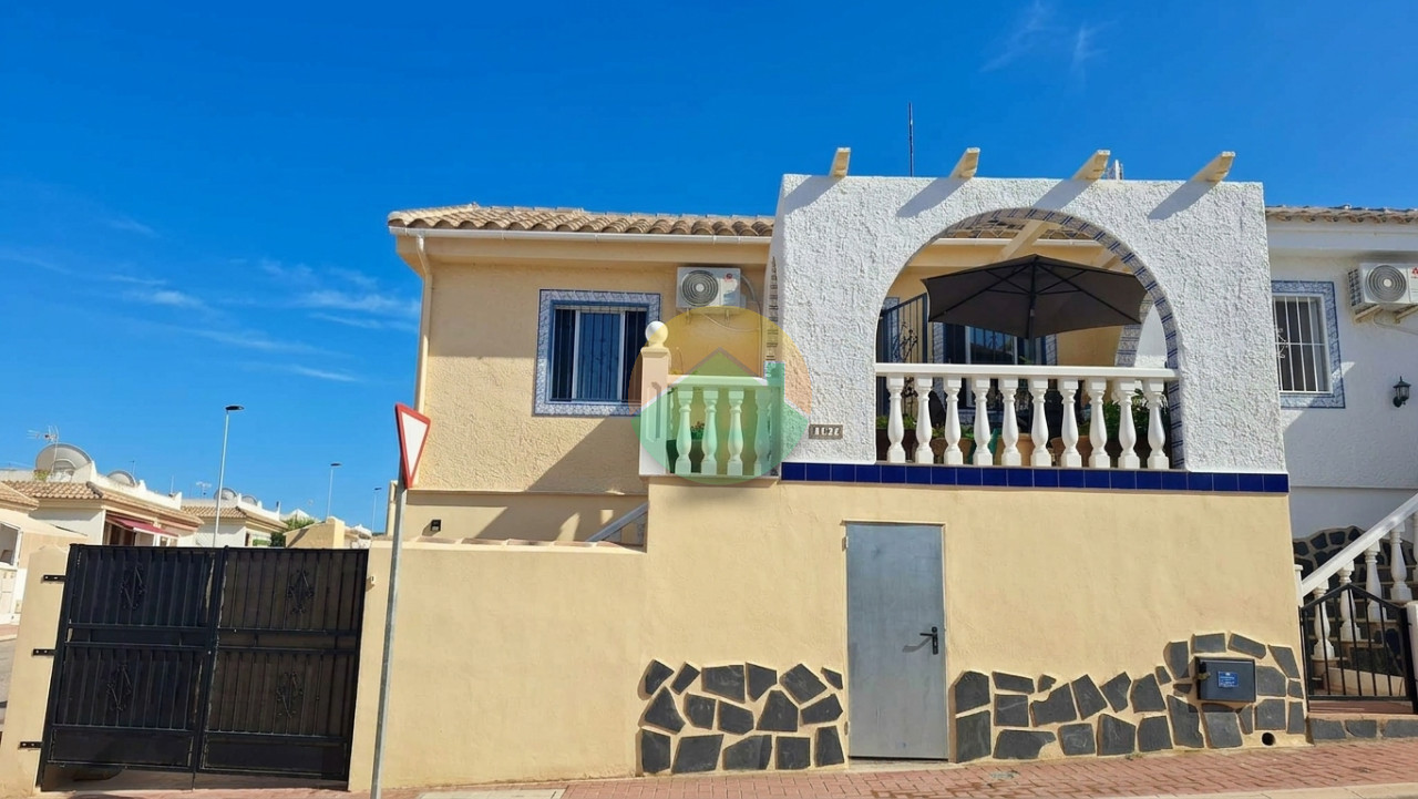 2 Bedroom terraced for Sale
