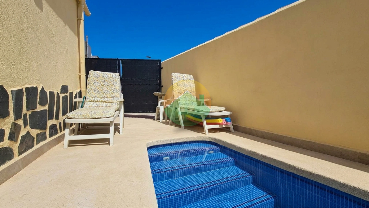 2 Bedroom terraced for Sale