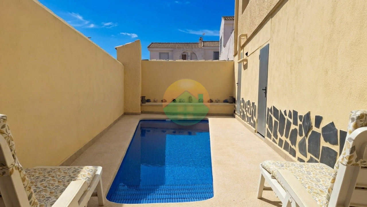 2 Bedroom terraced for Sale
