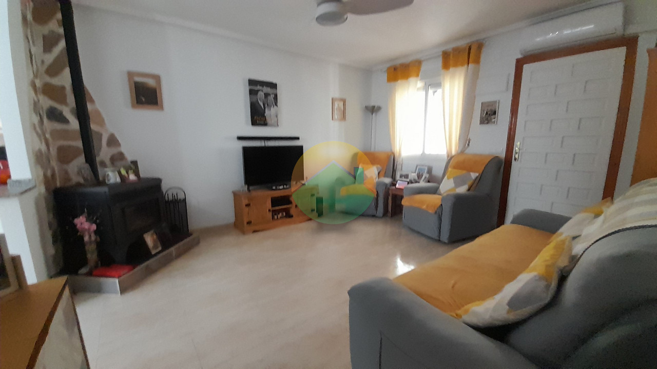 2 Bedroom Terraced For Sale