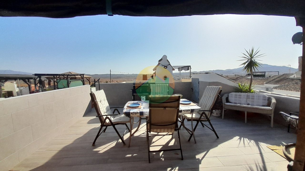 2 Bedroom Terraced For Sale