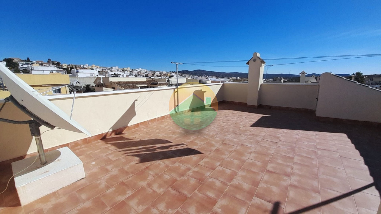 2 Bedroom Detached For Sale