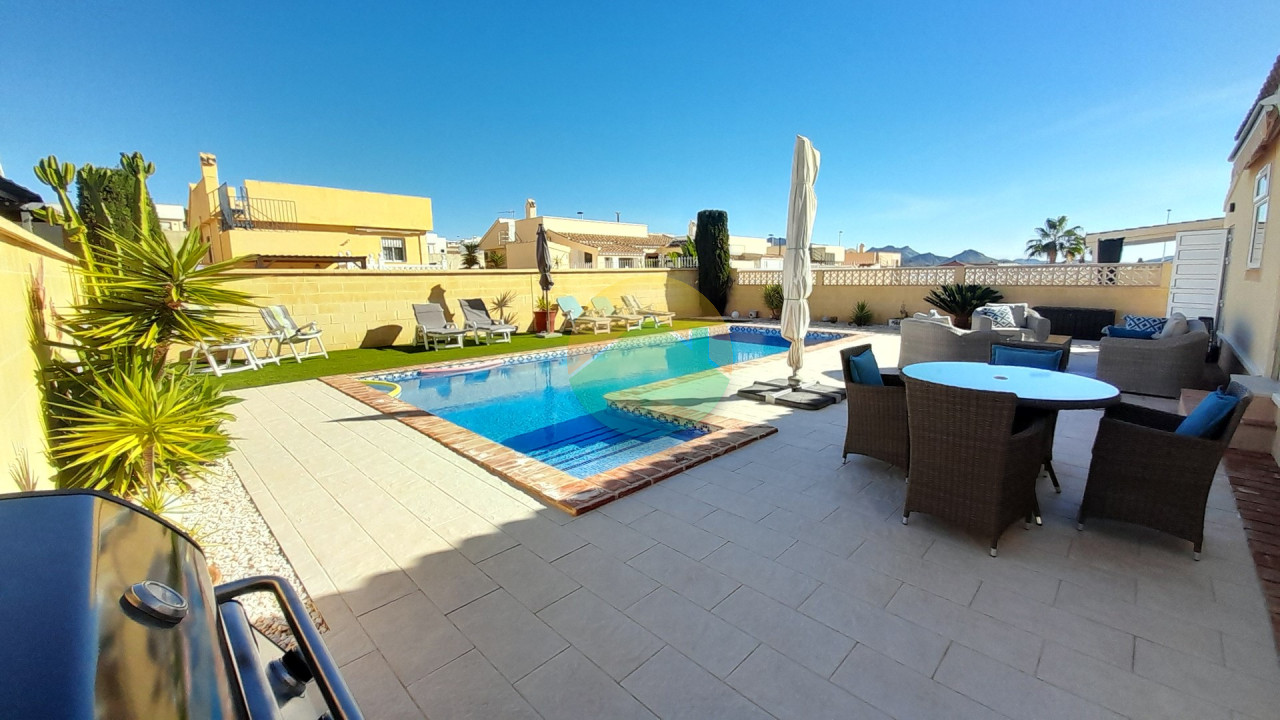 2 Bedroom Detached For Sale