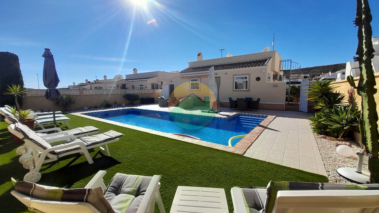 2 Bedroom Detached For Sale