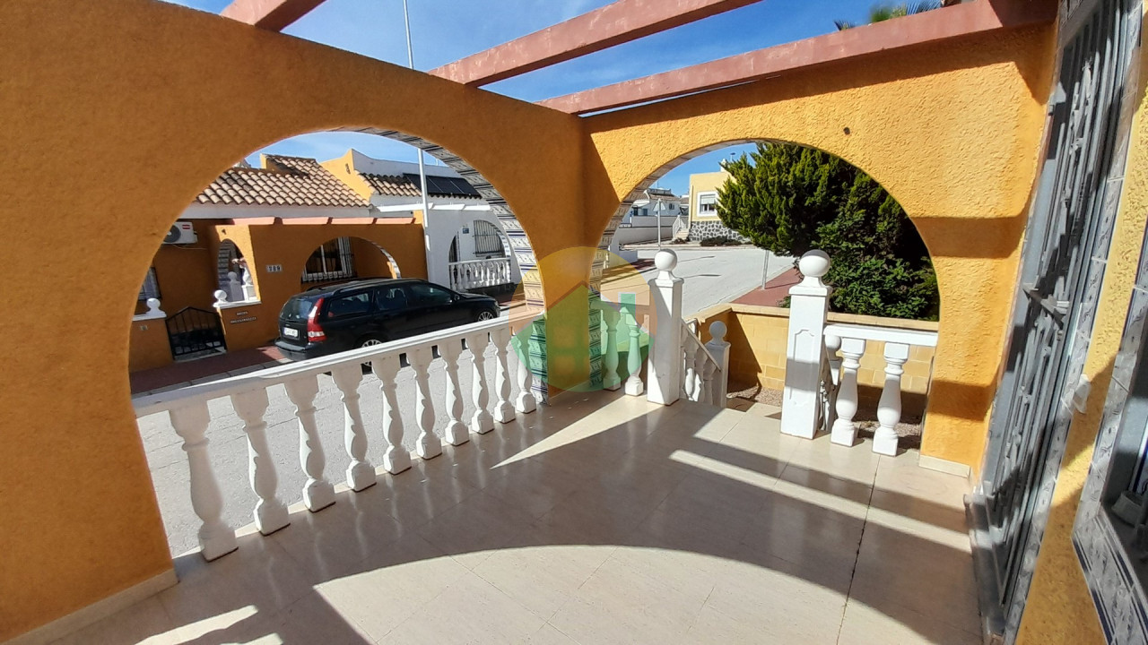 2 Bedroom Terraced For Sale