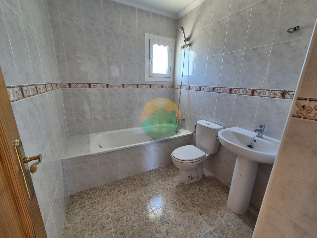 2 Bedroom Detached For Sale