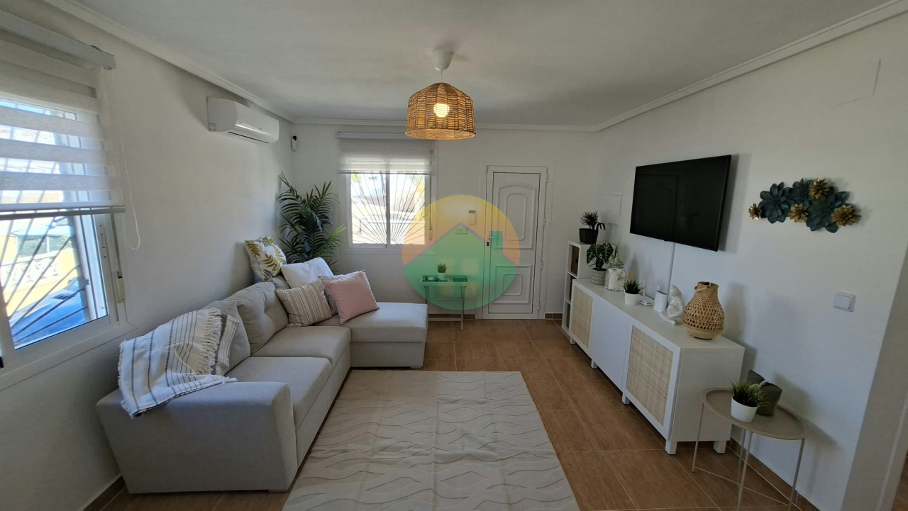2 Bedroom Detached For sale