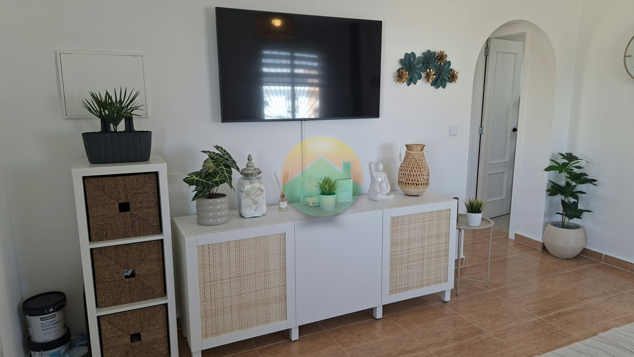 2 Bedroom Detached For sale