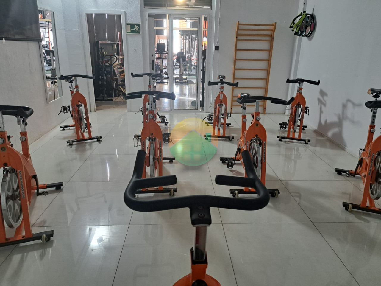 Commercial unit - For Rent