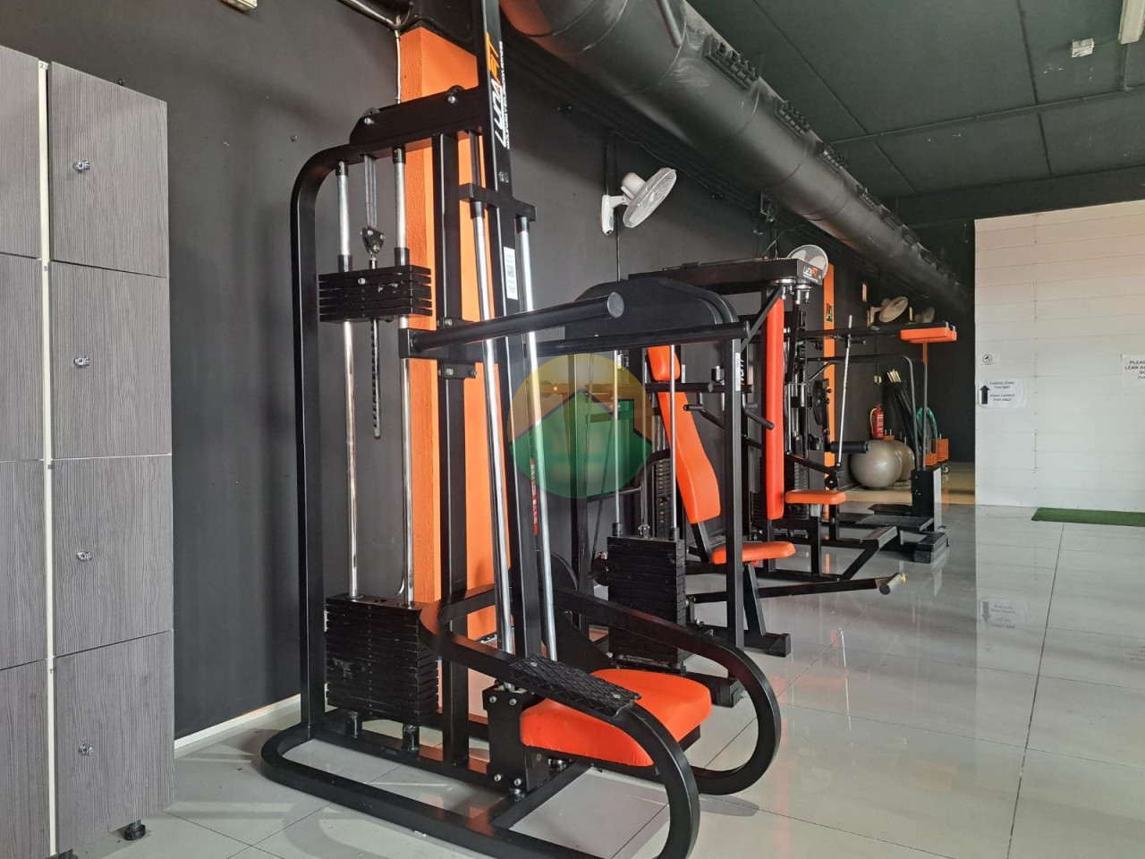 Commercial unit - For Rent