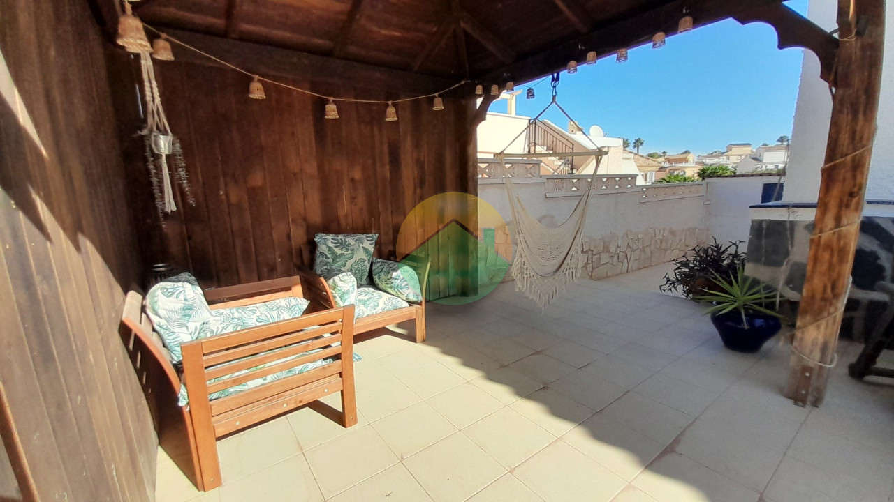 2 Bedroom Semi-Detached For Sale