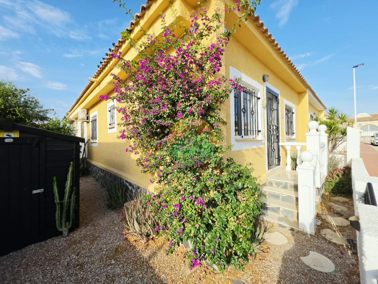 2 Bedroom Semi-Detached For Sale
