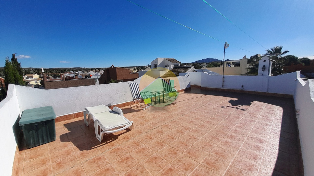 2 Bedroom Detached For Sale