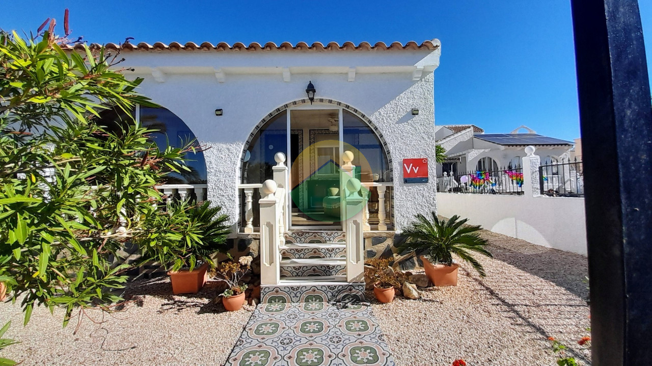 2 Bedroom Detached For Sale