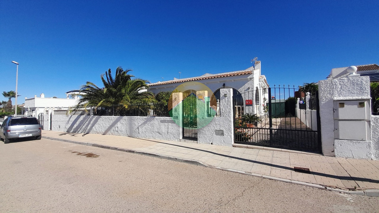 2 Bedroom Detached For Sale