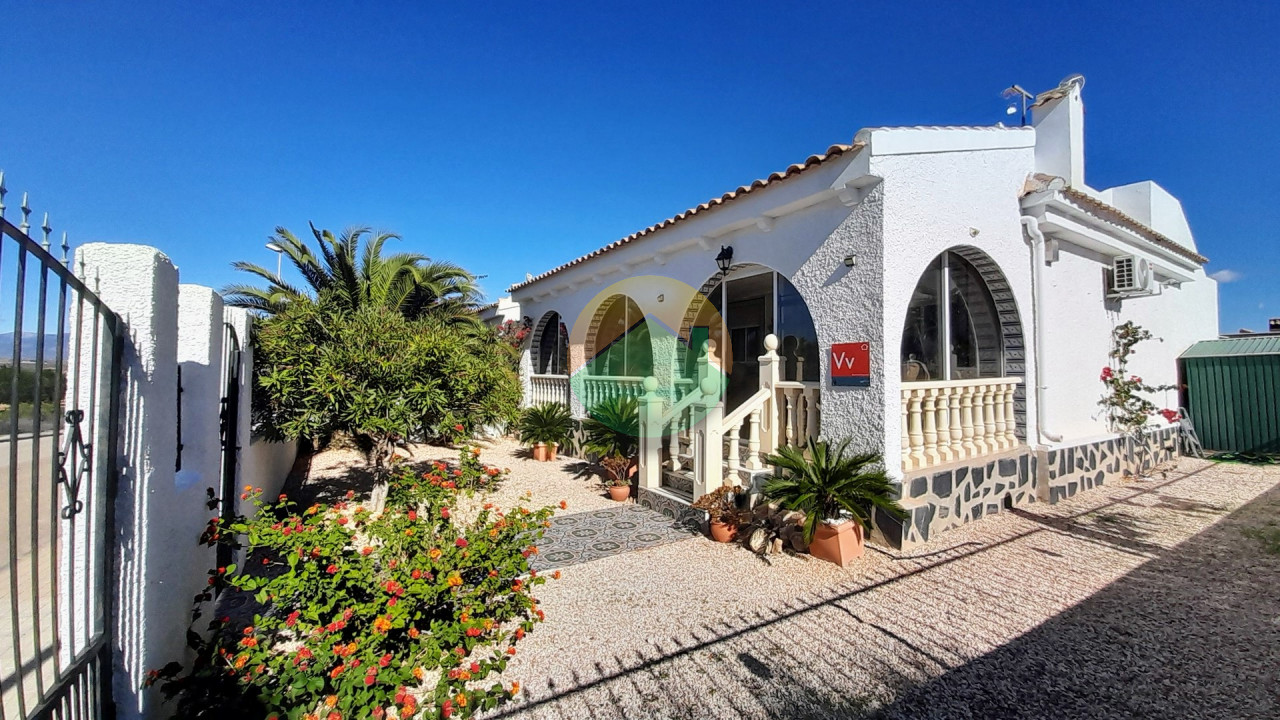 2 Bedroom Detached For Sale