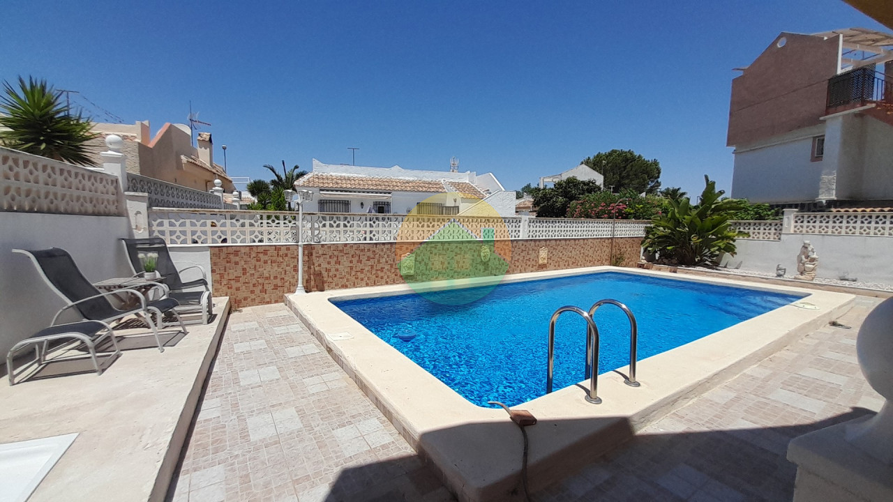 3 Bedroom Detached For Sale