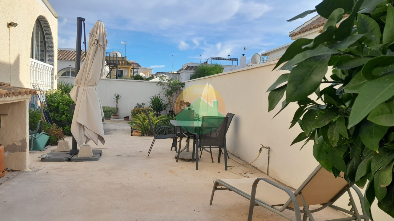 2 Bedroom Detached For Sale