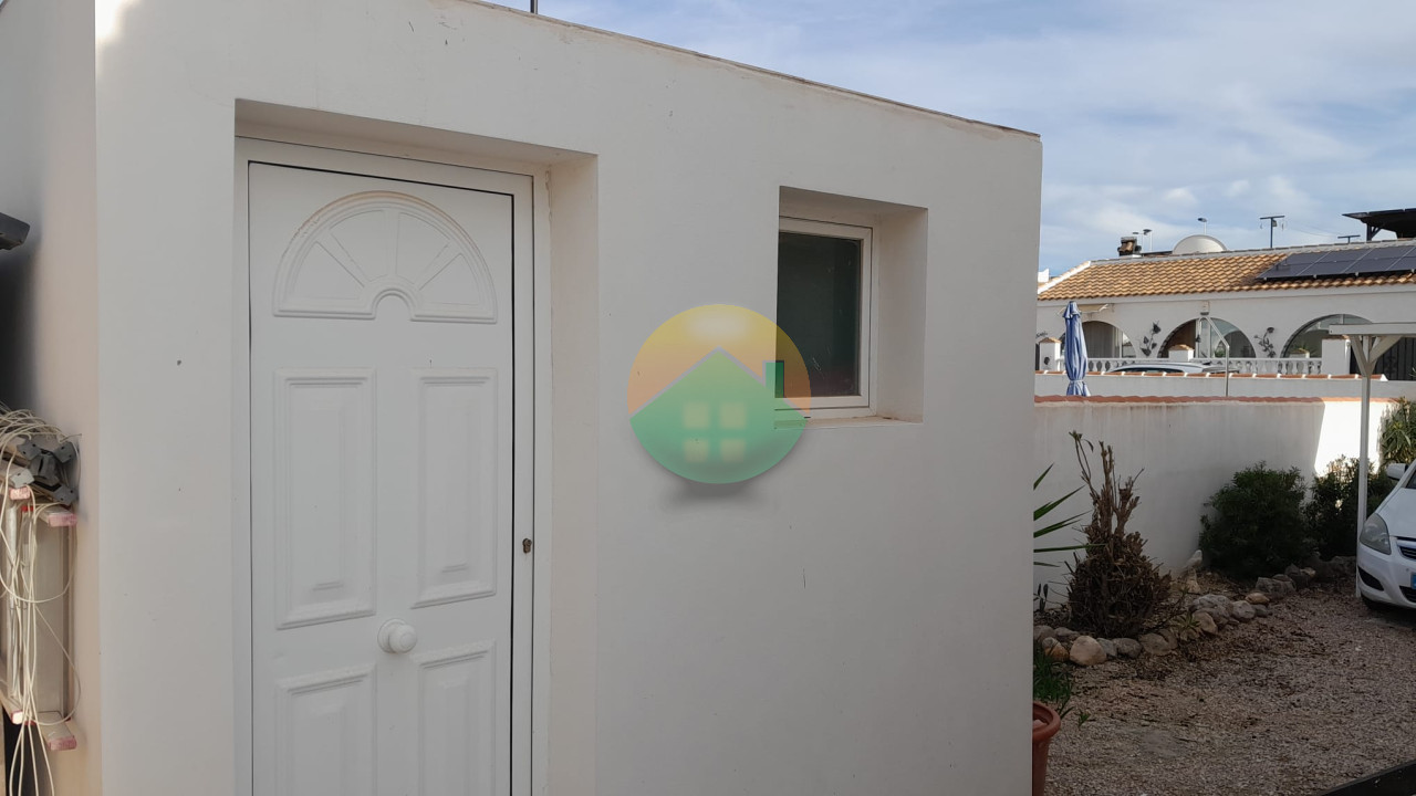 2 Bedroom Detached For Sale