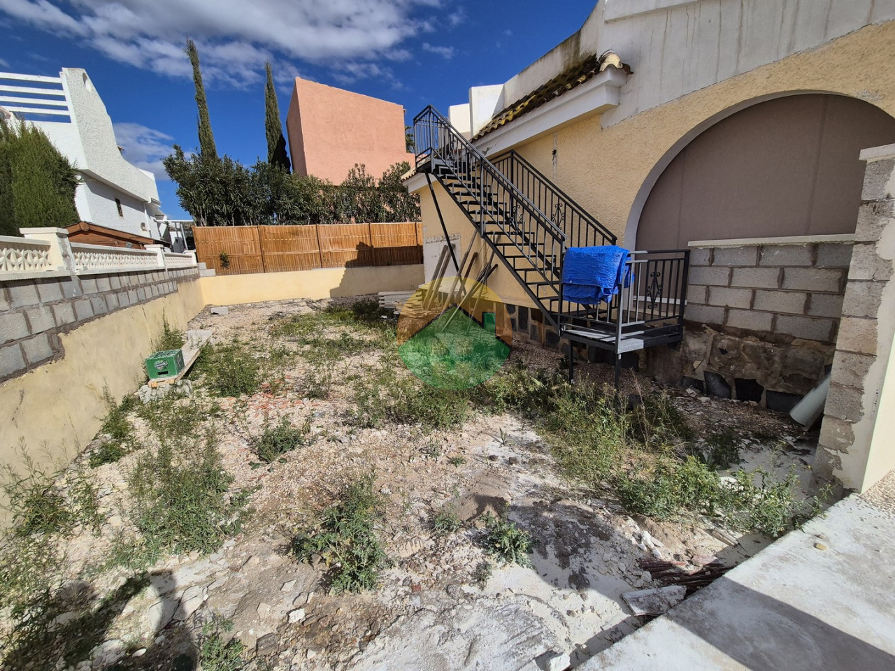 2 Bedroom Detached For sale