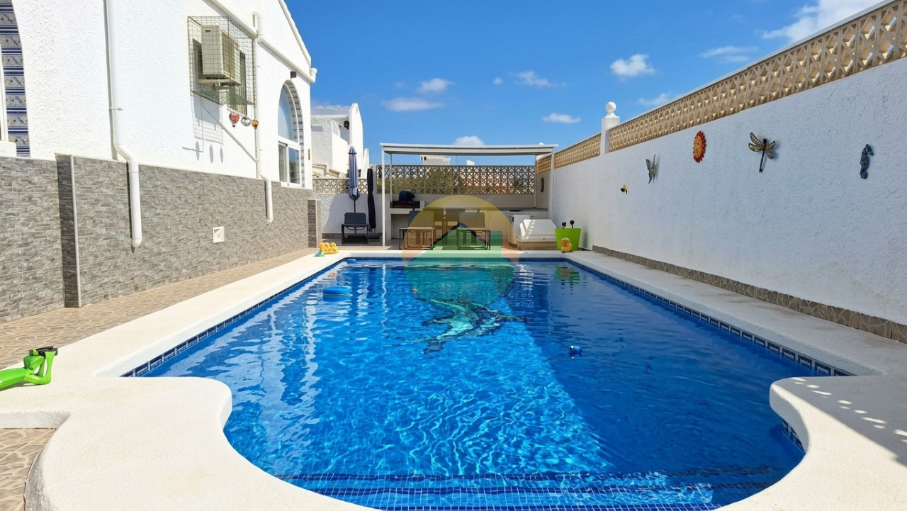 3 Bedroom Detached For Sale