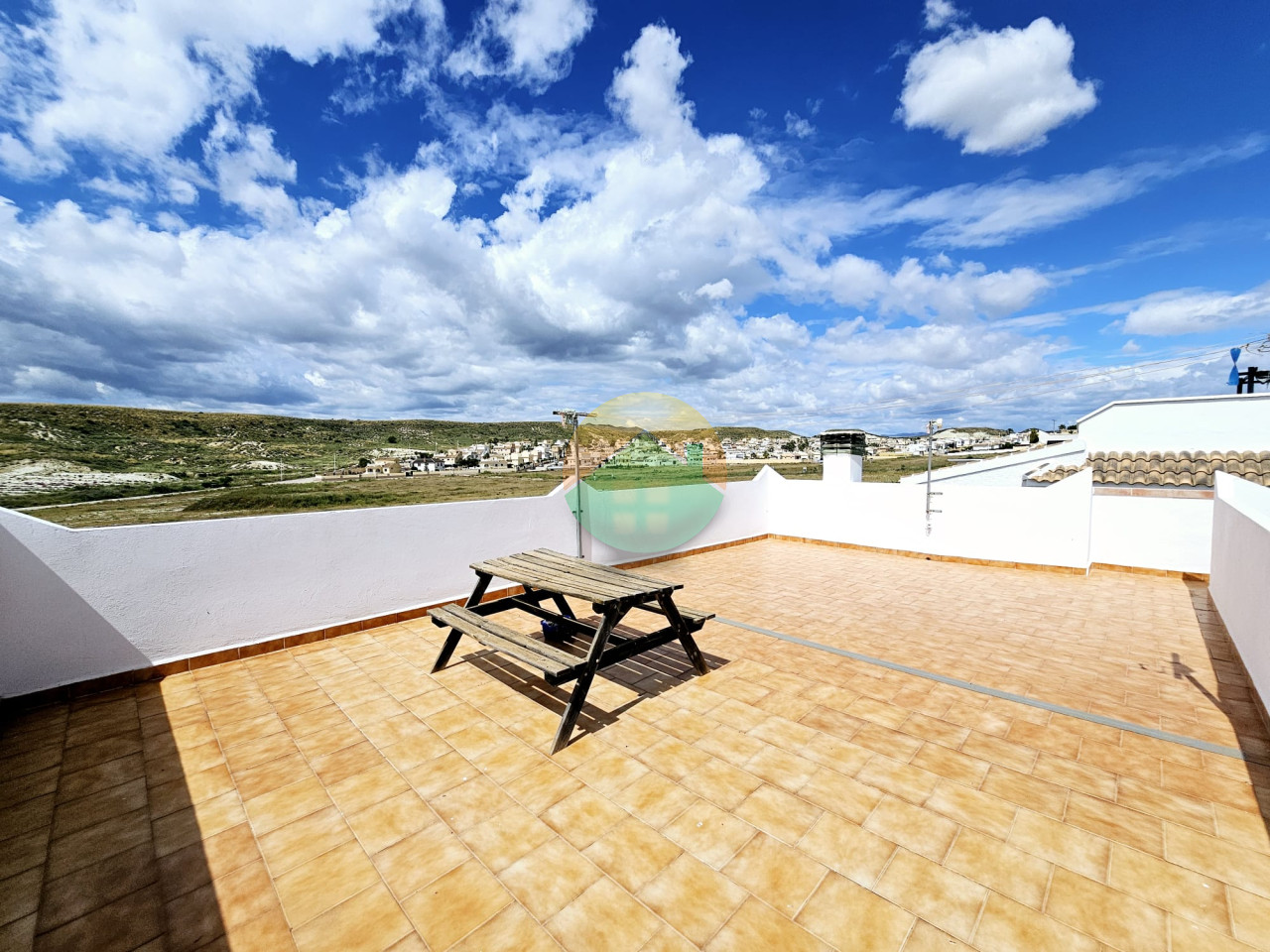 2 Bedroom Detached For Sale