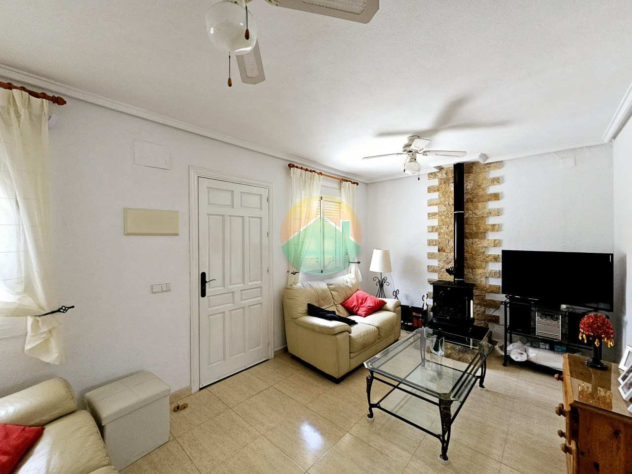 2 Bedroom Detached For Sale