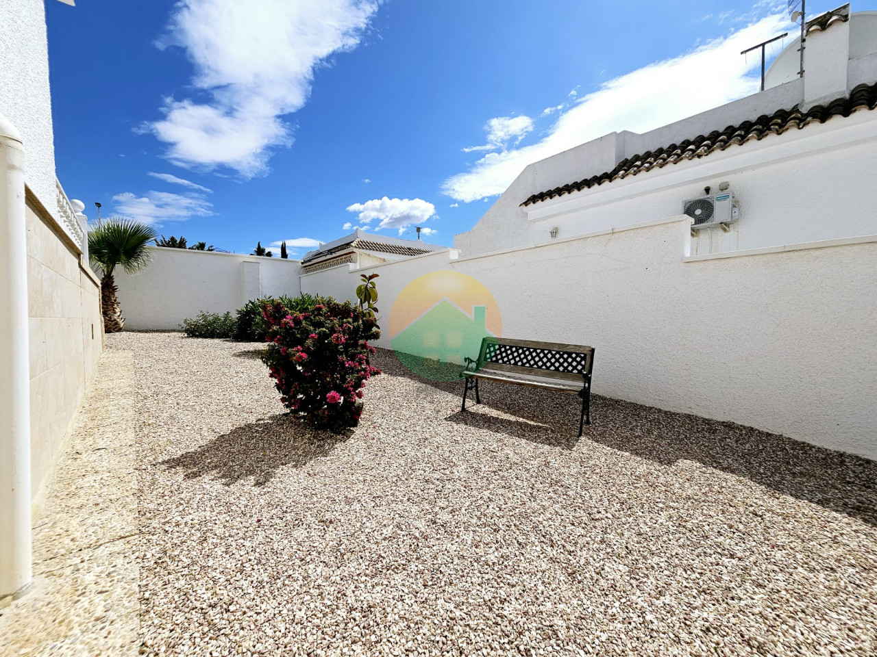 2 Bedroom Detached For Sale