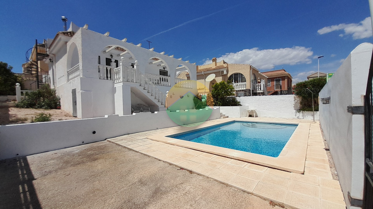 2 Bedroom Detached For Sale