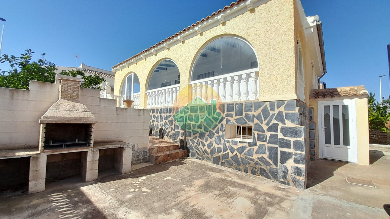 3 Bedroom Detached For Sale