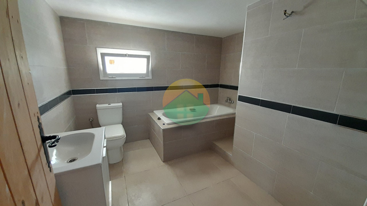 3 Bedroom Detached For Sale