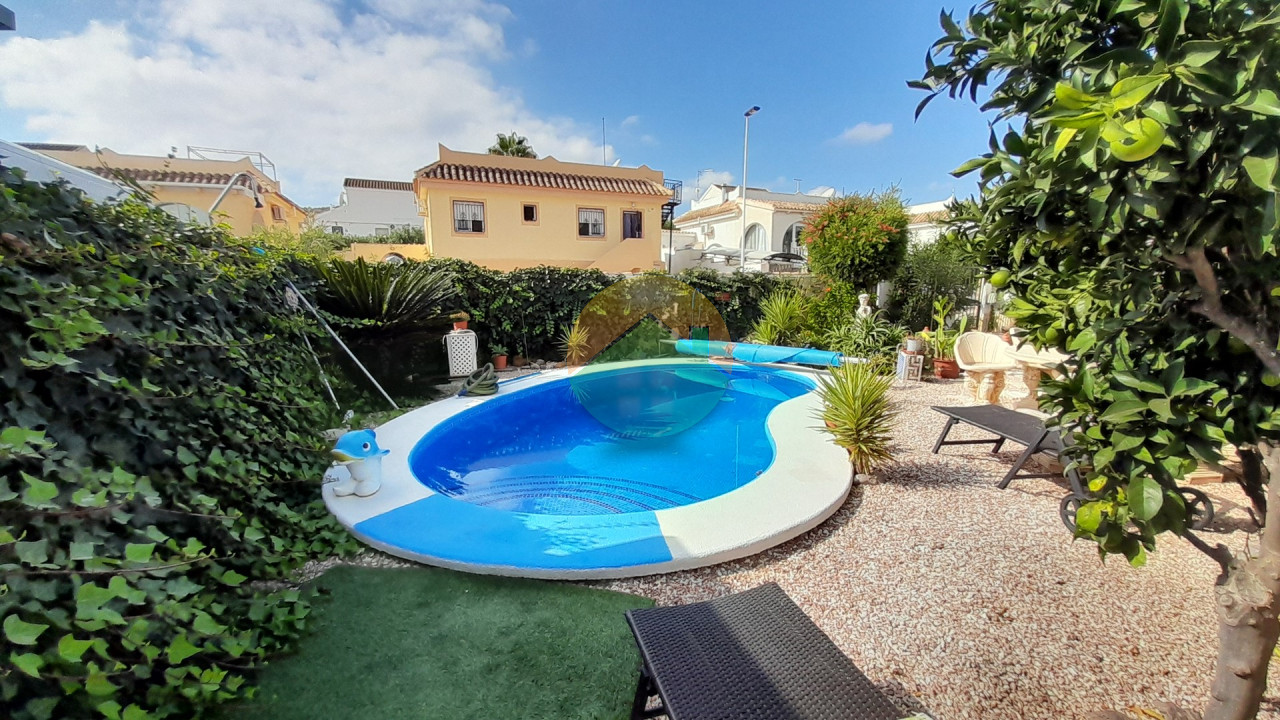 2 Bedroom Detached For Sale