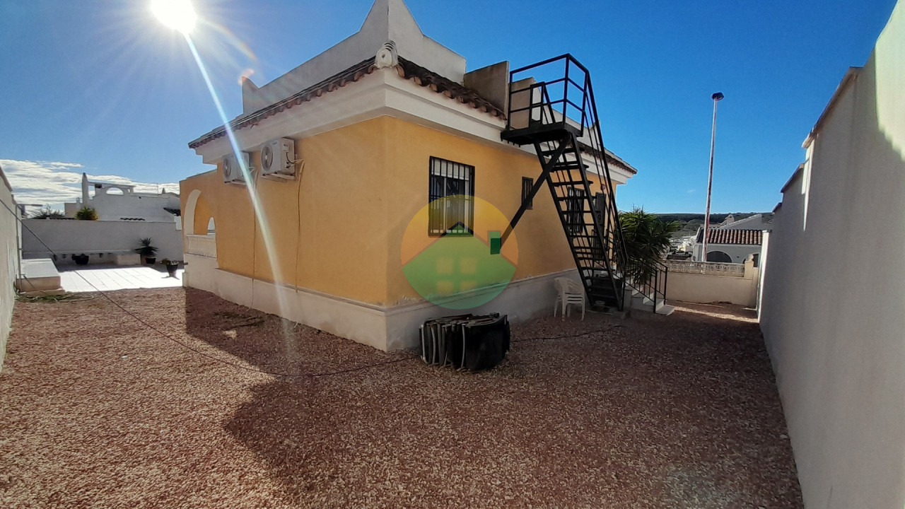 2 Bedroom Detached For Sale