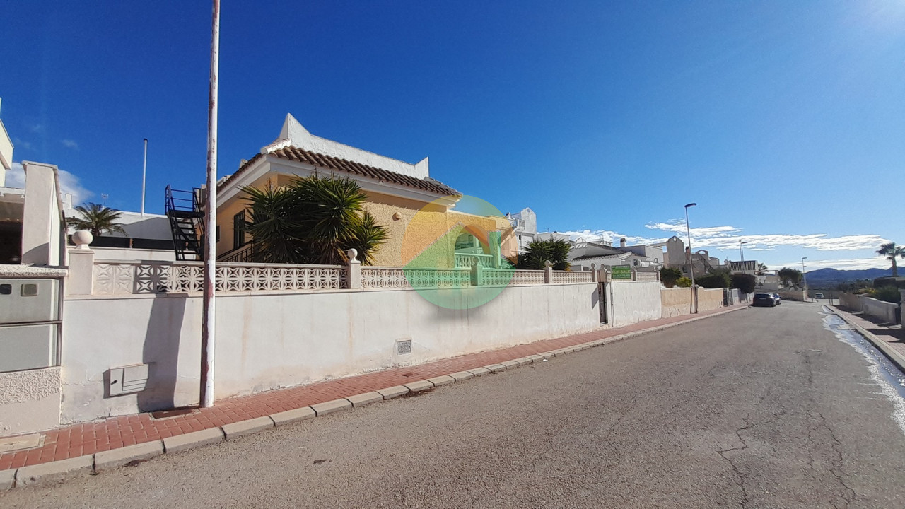 2 Bedroom Detached For Sale