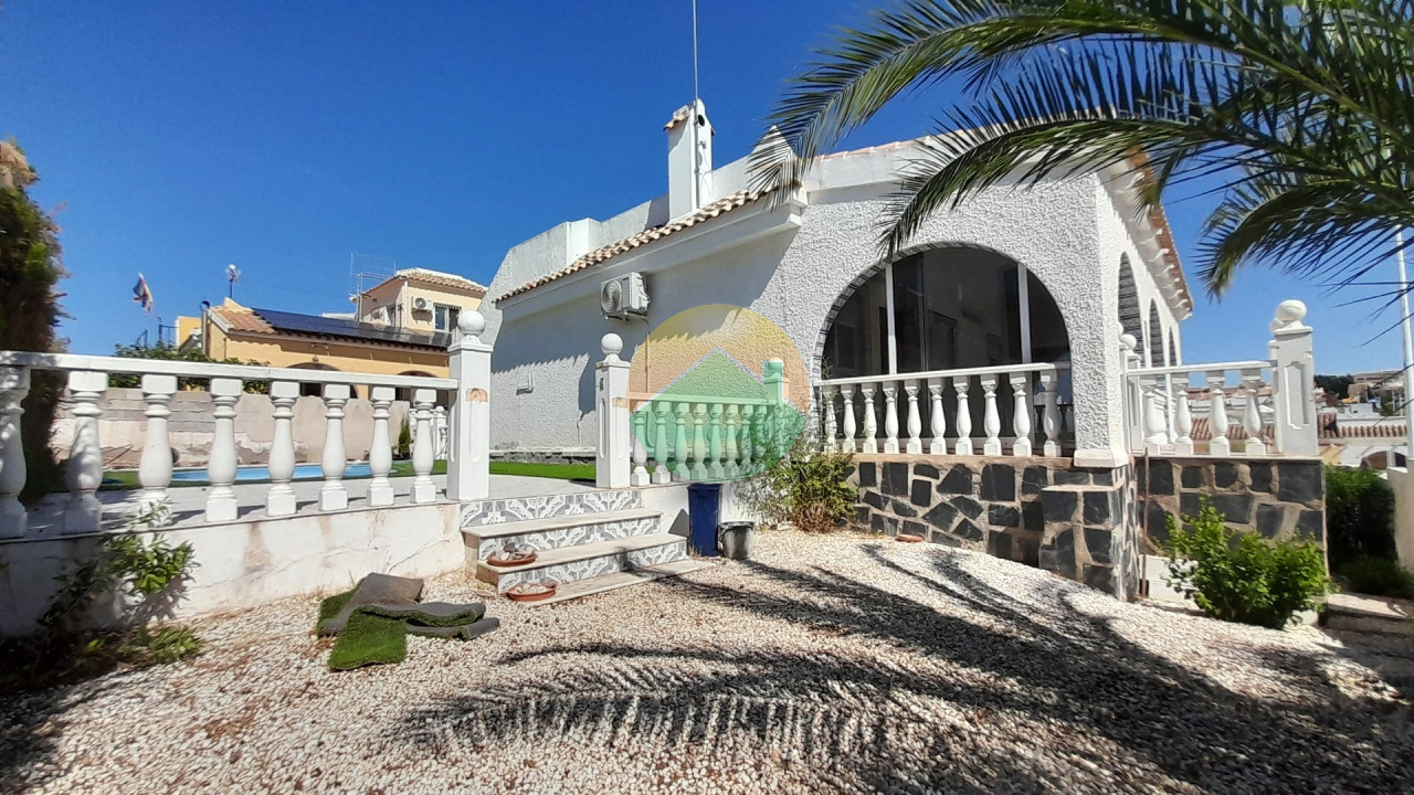 2 Bedroom Detached For Sale