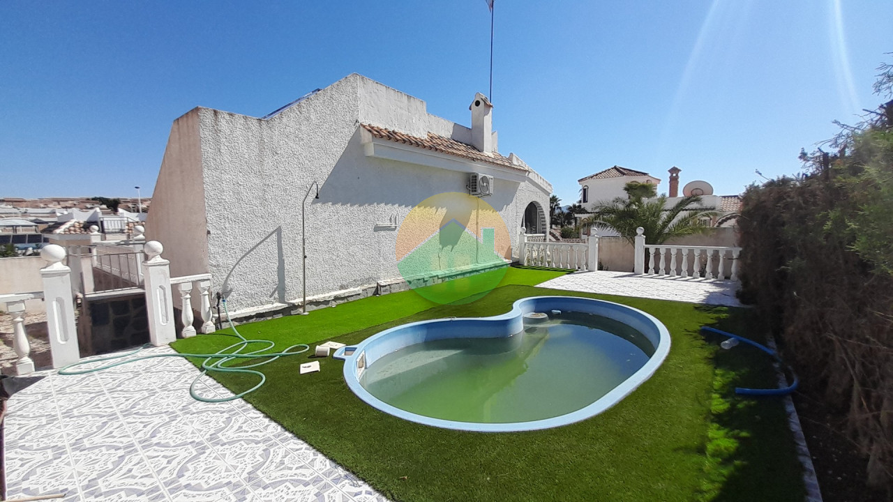 2 Bedroom Detached For Sale
