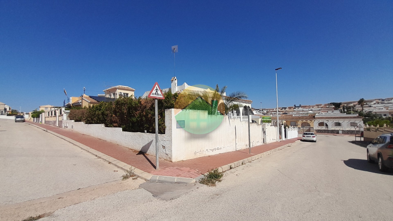 2 Bedroom Detached For Sale