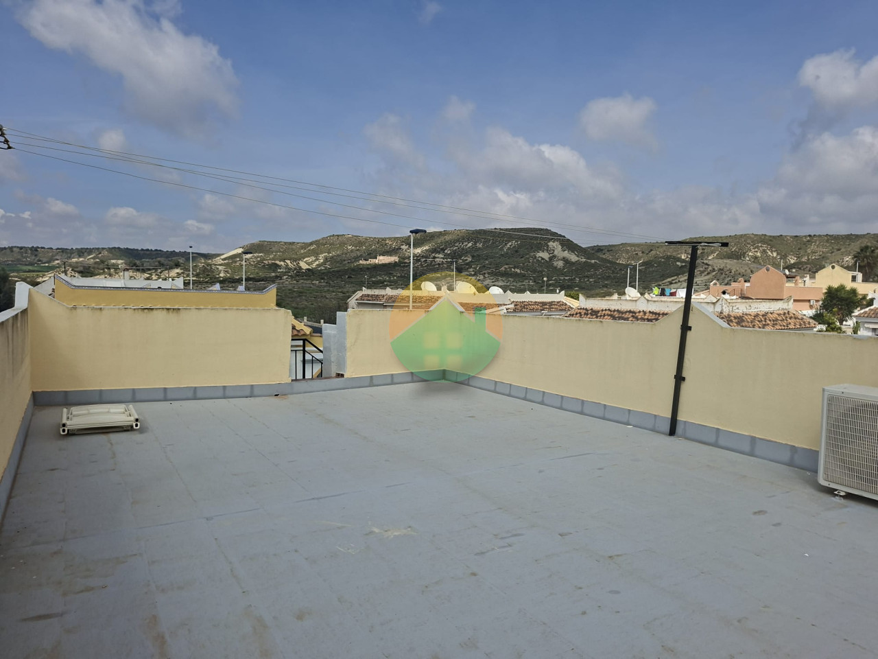 2 Bedroom Detached For Sale