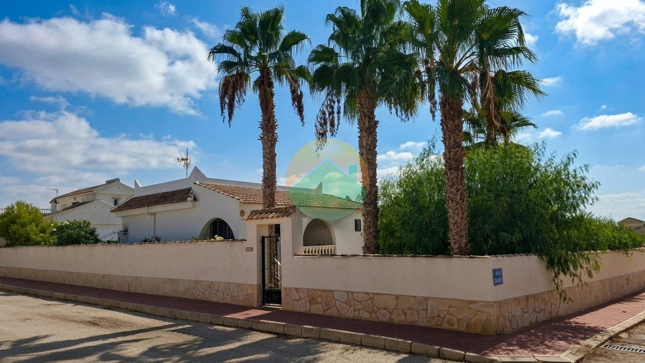 2 Bedroom Detached For sale