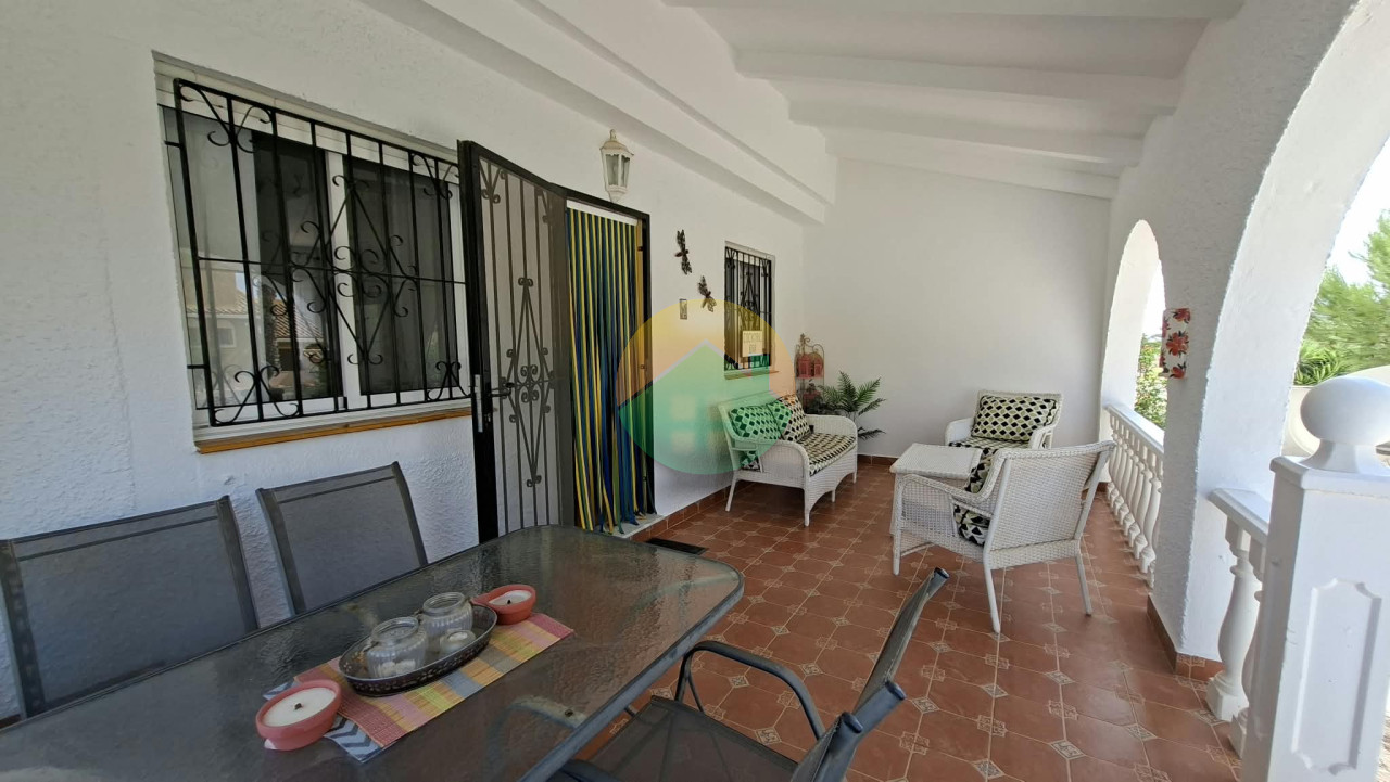 2 Bedroom Detached For sale