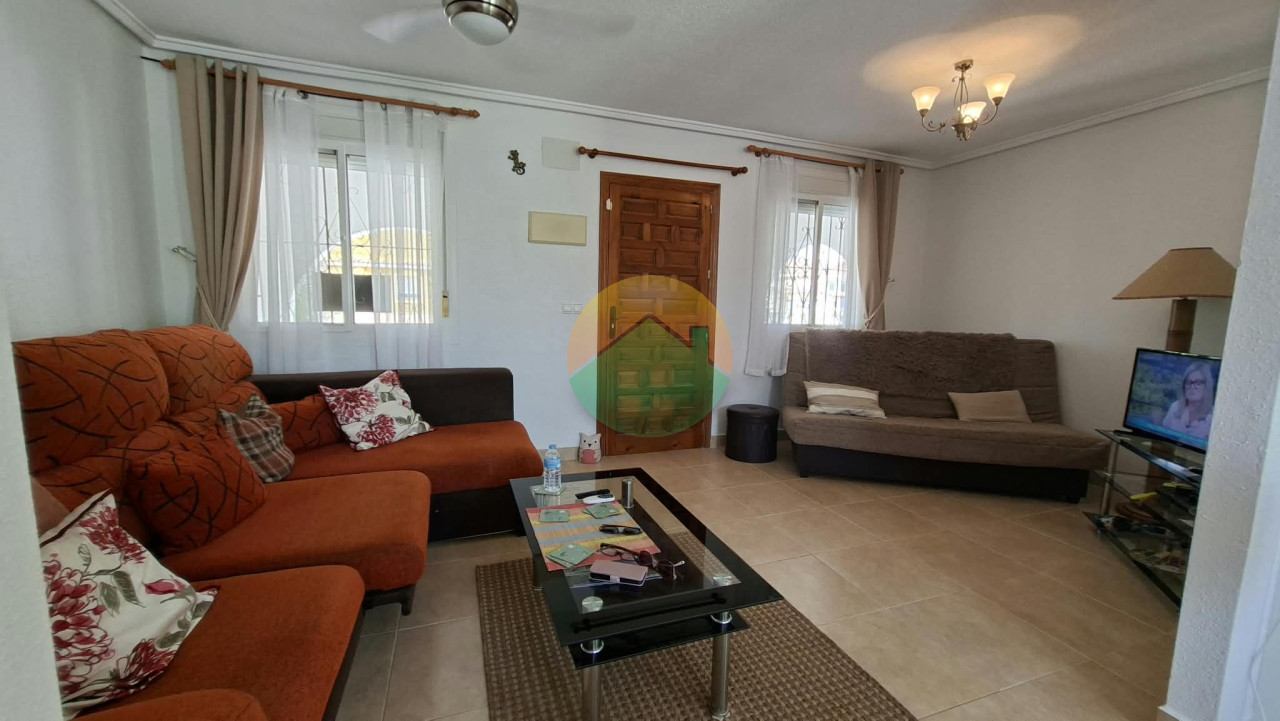 2 Bedroom Detached For sale