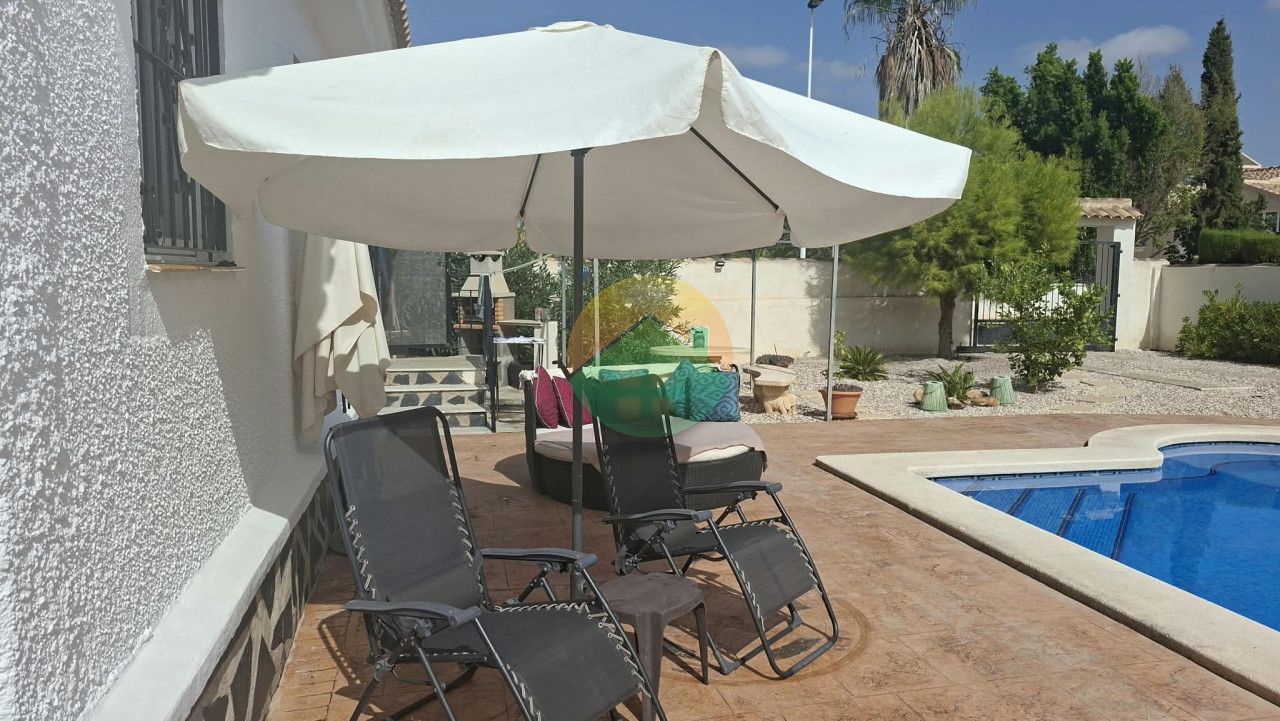 2 Bedroom Detached For sale