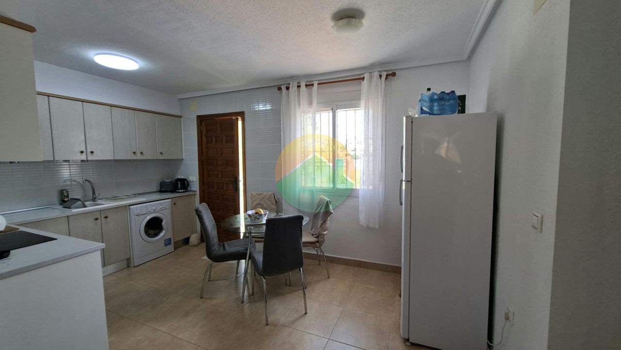 2 Bedroom Detached For sale
